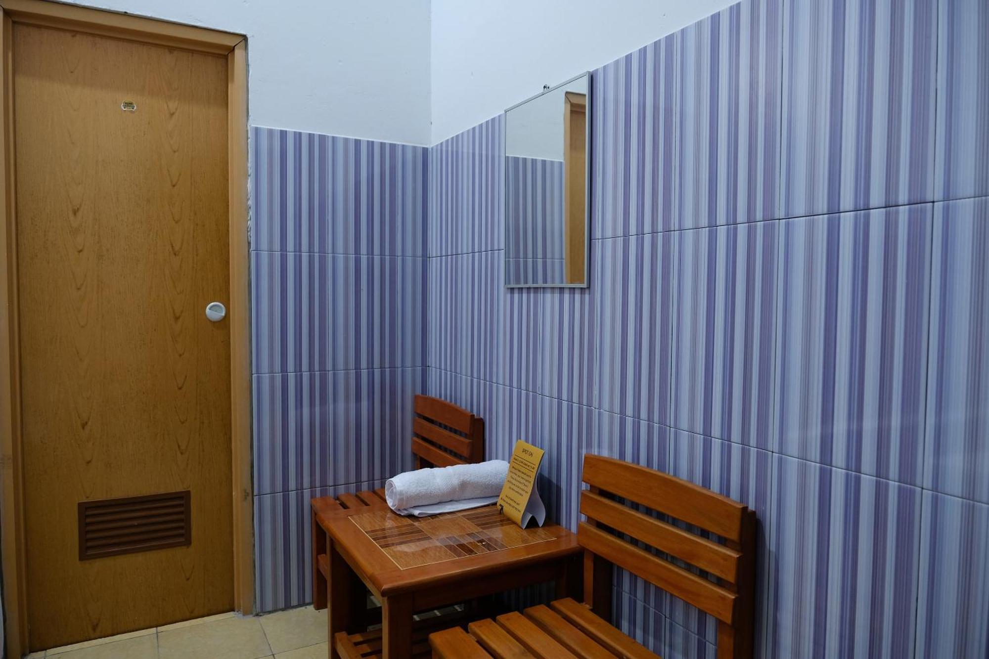 Hotel SPOT ON 2766 Kezia Kost Tanjung Pandan Zewnętrze zdjęcie